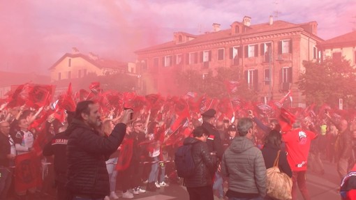 “Chivasso tifa Pecco”: maxischermo per seguire la gara di MotoGp di Valencia e sognare un bis del titolo