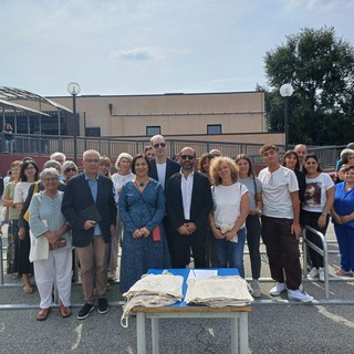 Al Liceo Gramsci di Ivrea taglio del nastro per l’aula all’aperto