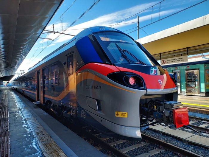 Lavori sulla linea ferroviaria Torino-Milano: nel weekend stop ai treni tra Chivasso e Livorno Ferraris