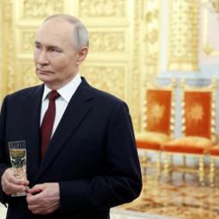 Putin e gli auguri di Capodanno, lo zar esclude i leader 'ostili'