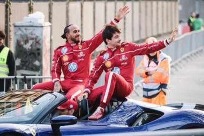 Cosa guidano Hamilton e Leclerc fuori dalla pista? Le supercar e una... 500